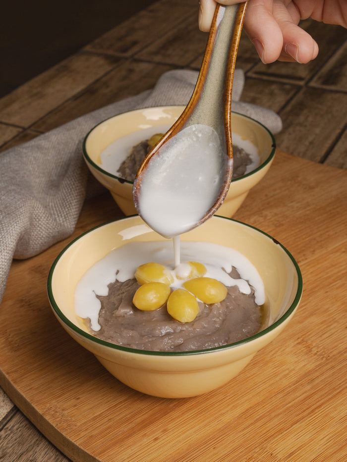 Teochew orh nee yam paste with ginkgo nuts and coconut sauce